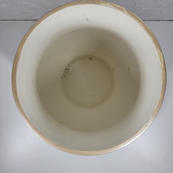 Popular Bath Maddie Waste Basket 10" Cream Floral Resin Raised Design Trash Can - Picture 3 of 14